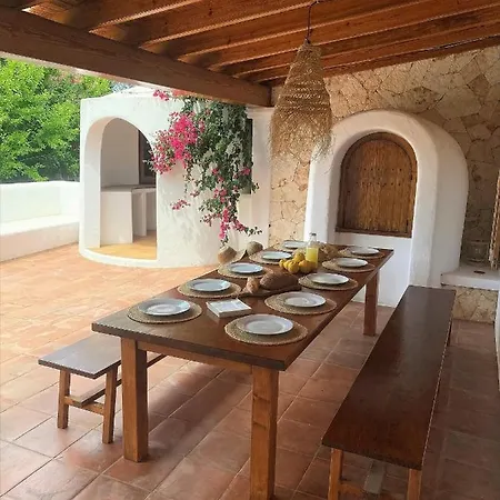 Authentic With Amazing Pool Santa Gertrudis (Ibiza)